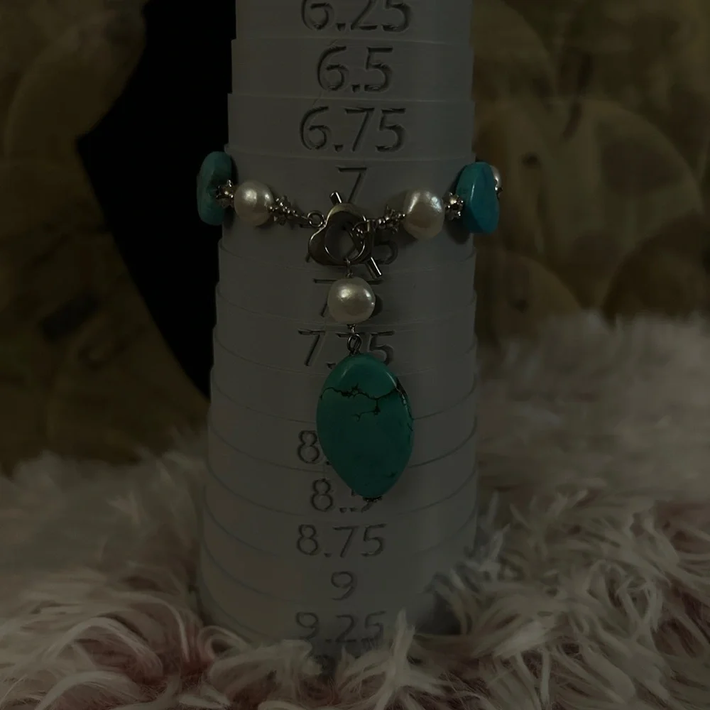 Turquoise Heart and Pearl Bracelet Necklace with Heart Clasp - Picture 4 of 8